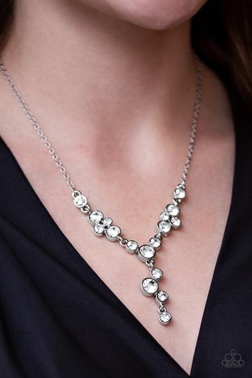 Paparazzi Necklace ~ Five Star Starlet White
